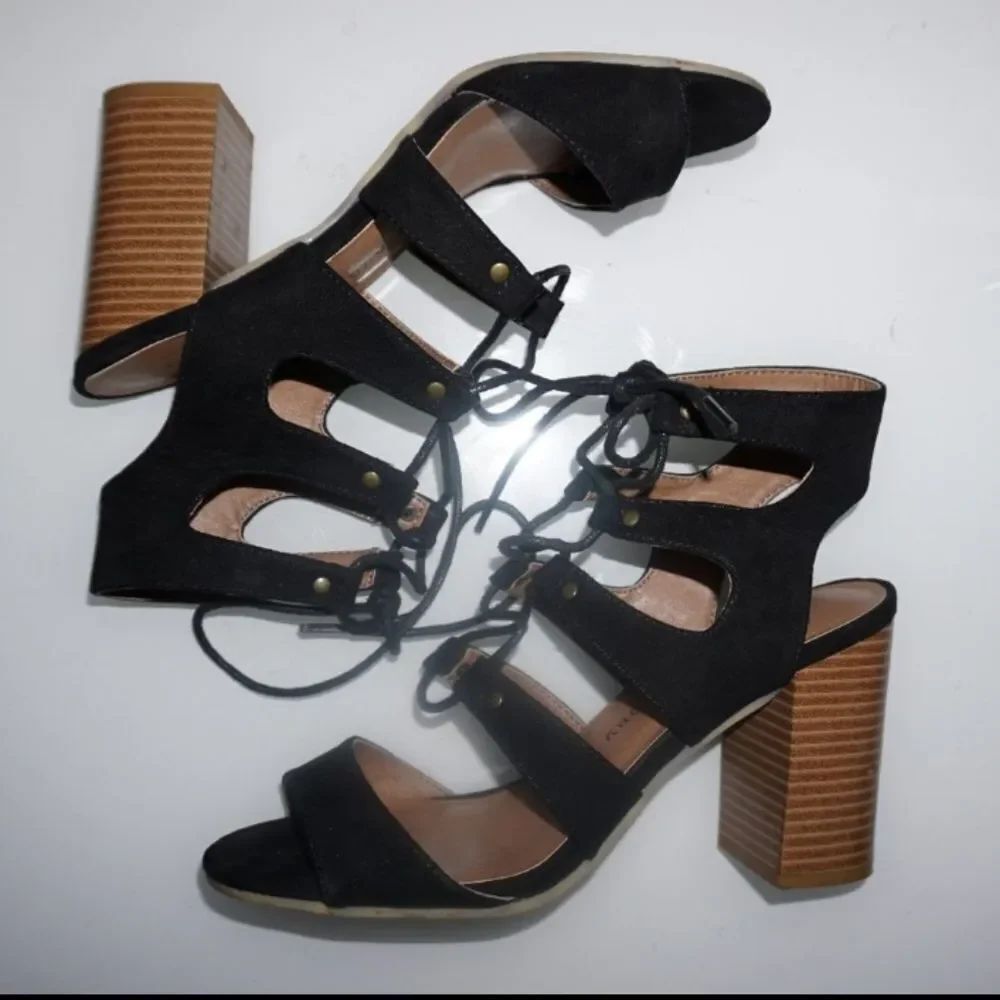 Chinese Laundry Block Heel Sandal